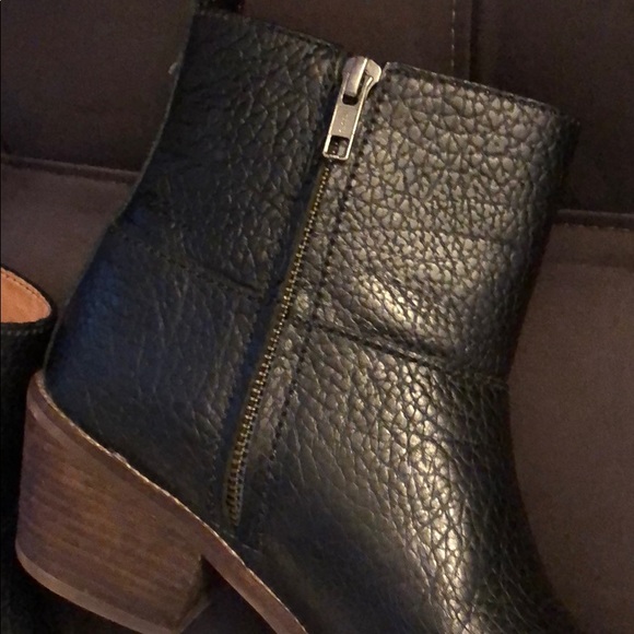 Madewell Black Leather Perrie Booties - Picture 3 of 8